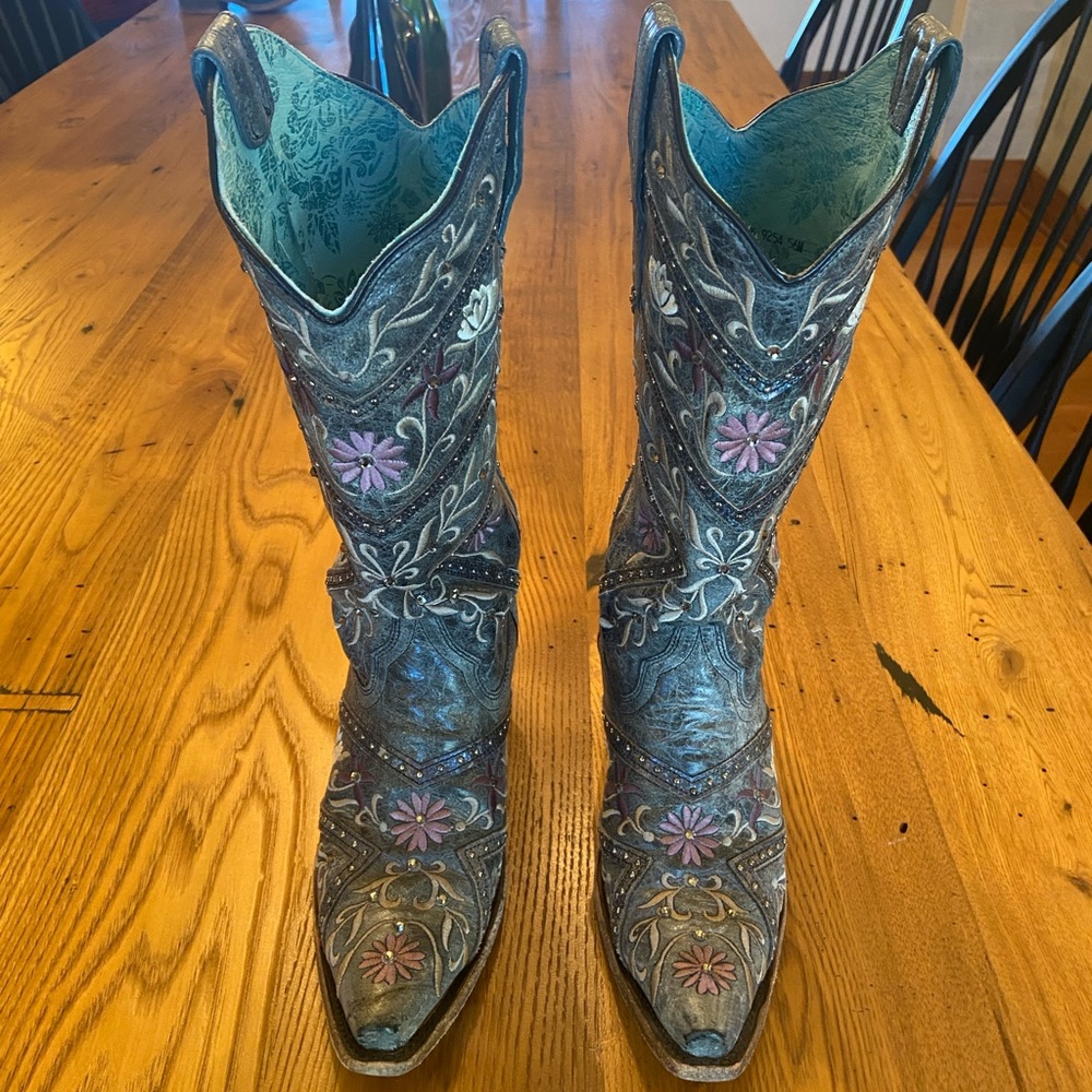 Corral Women’s Floral Embroidery & Rhinestones Western Boot Black Size 8.5